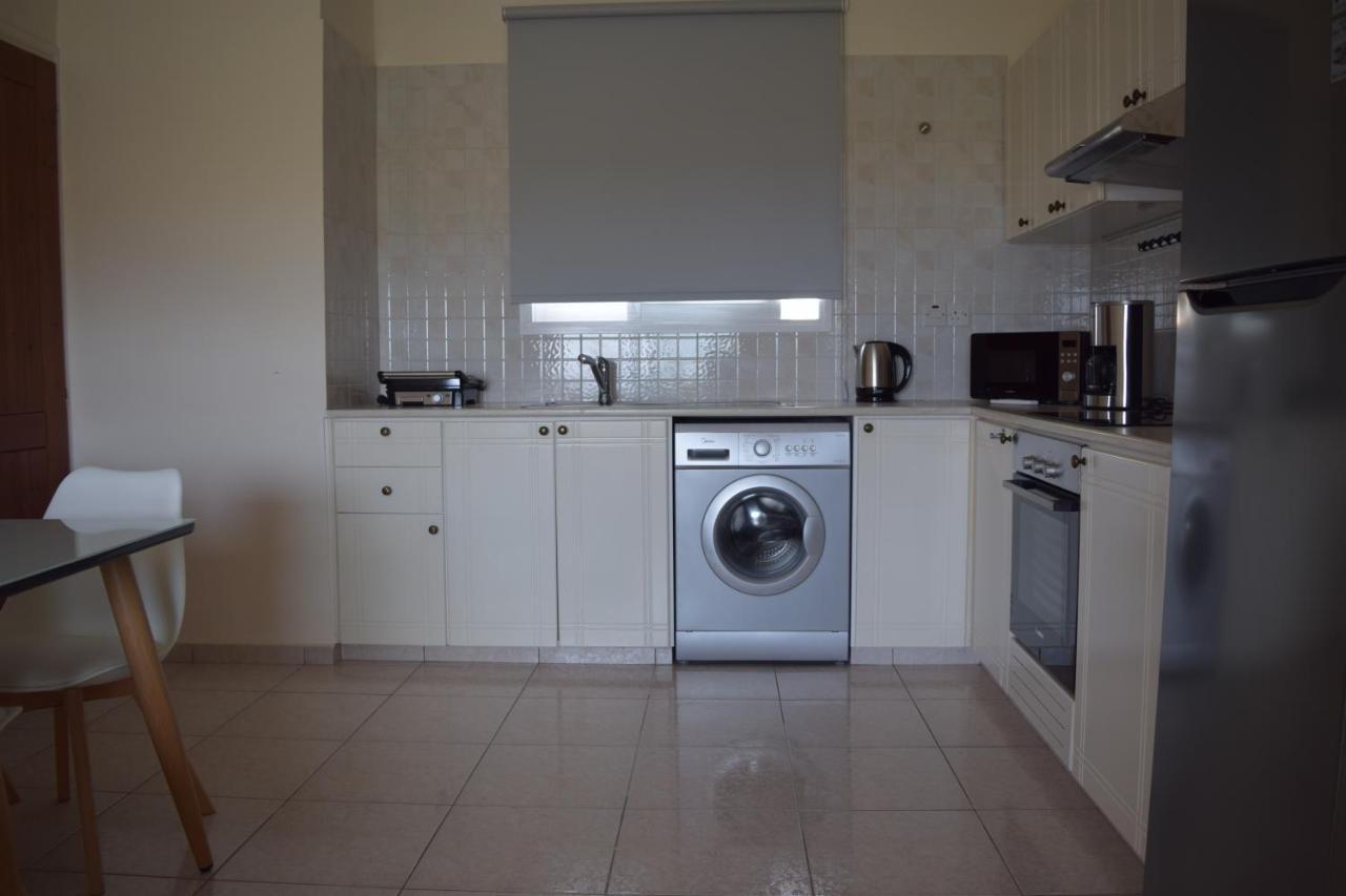 Eden Heights Sea View Apartment 203 - By Imh Travel & Tours Paphos Exterior photo